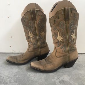 Ariat women’s western boots